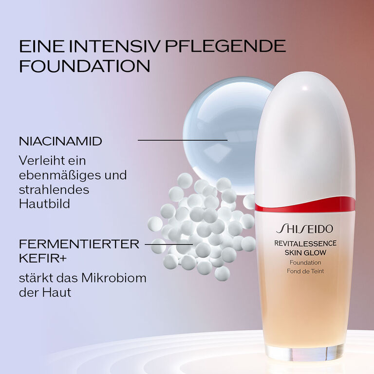 Revitalessence Skin Glow Foundation SPF30, 110