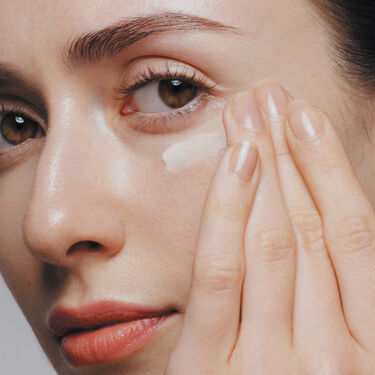 FUTURE SOLUTION LX EYE CARE SET, 