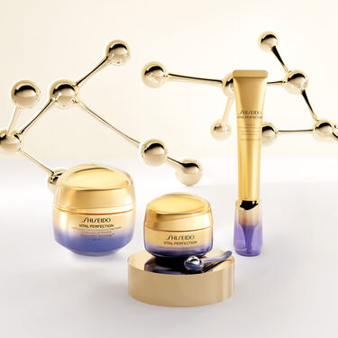 Uplifting and Firming Advanced Day Cream  SPF30, 