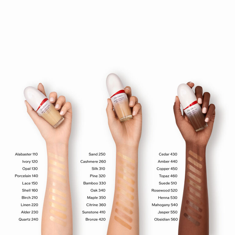Revitalessence Skin Glow Foundation SPF30, 110