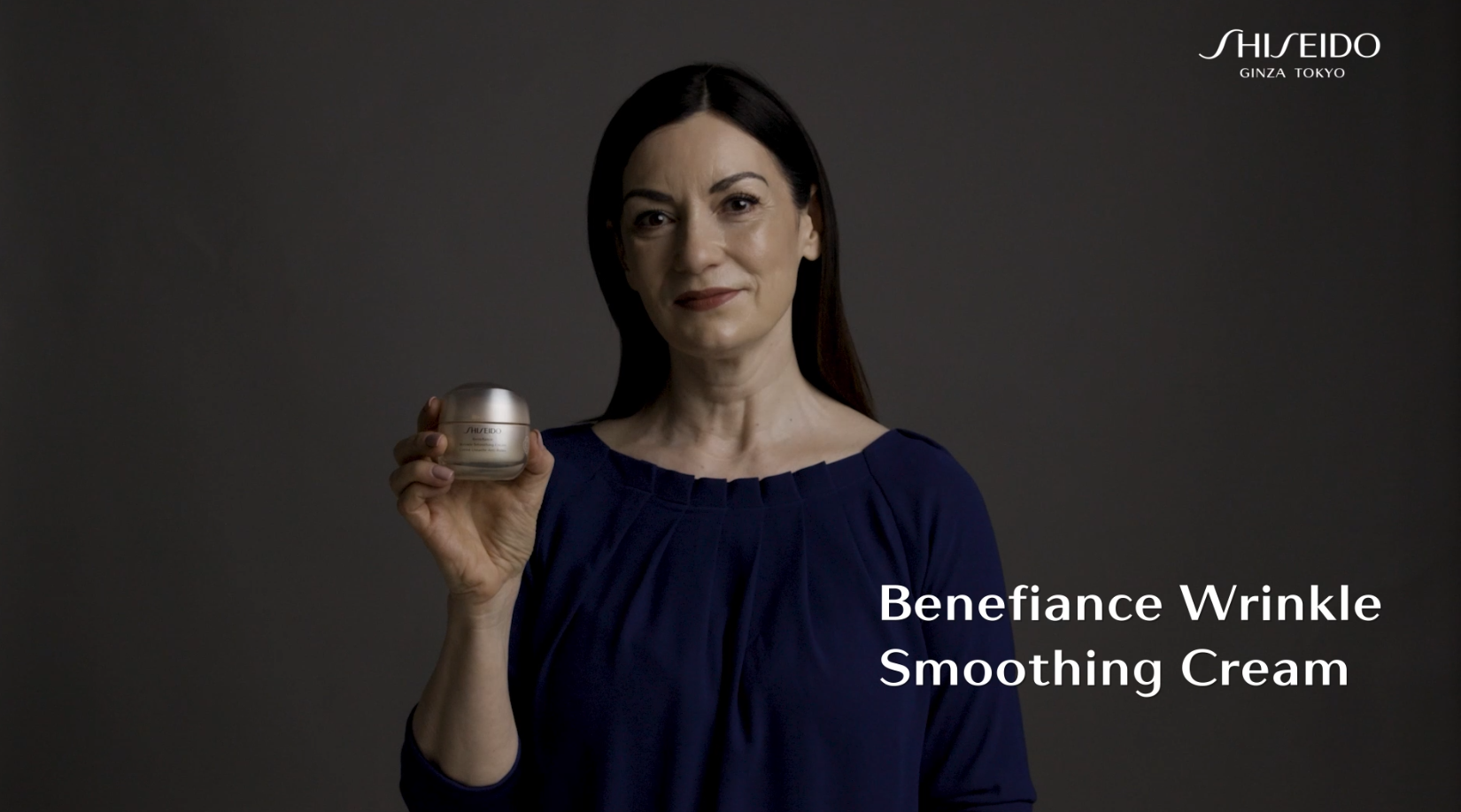 Entdecke unsere Benefiance Wrinkle Smoothing Cream